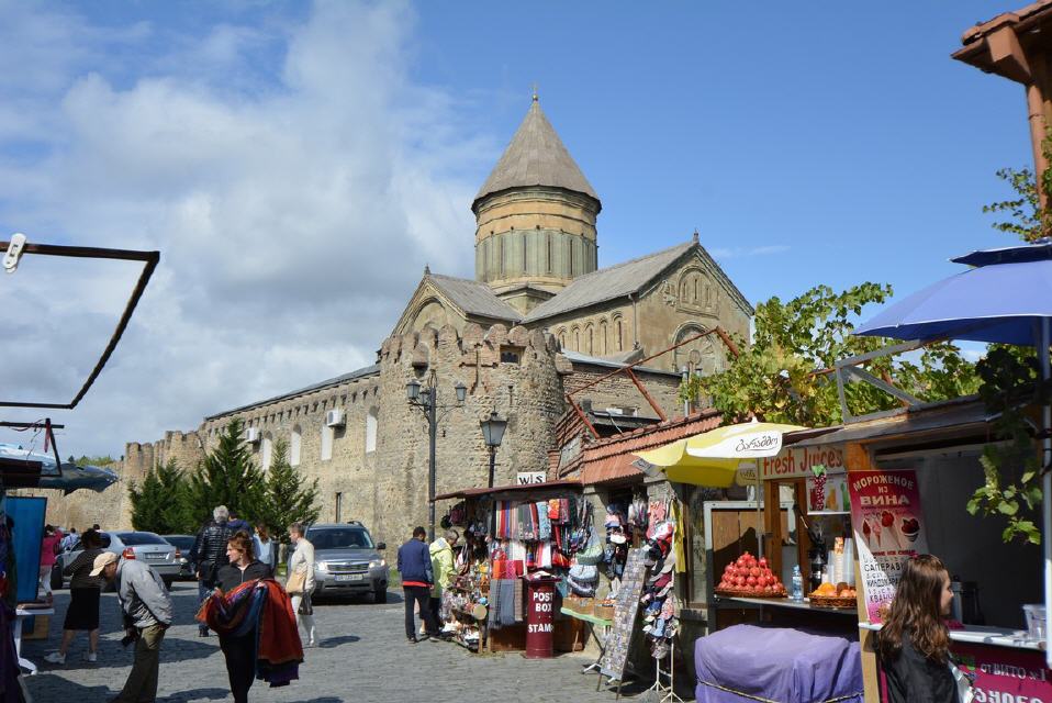 Marktstände am Weg zur Kathedrale